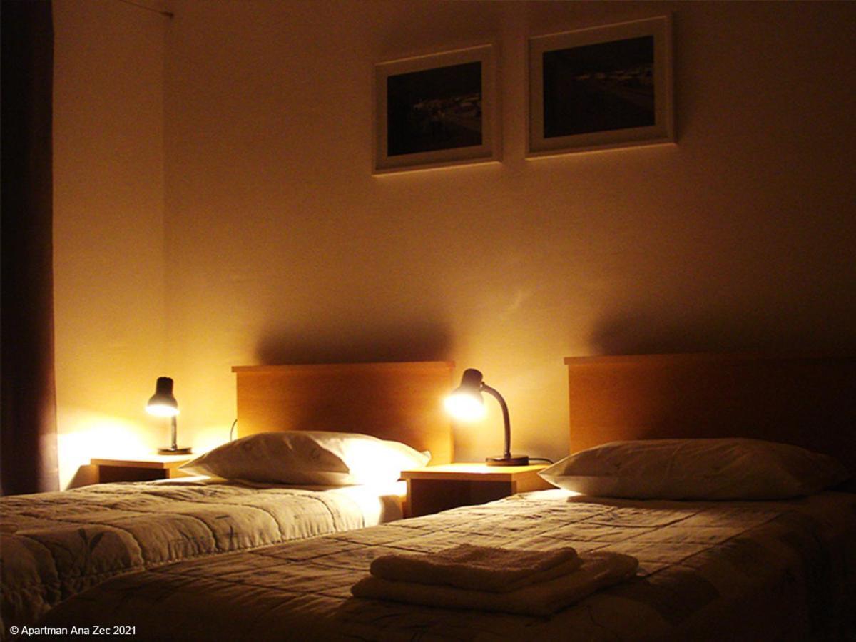 Apartments Zec Brzac エクステリア 写真