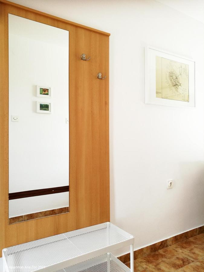Apartments Zec Brzac エクステリア 写真