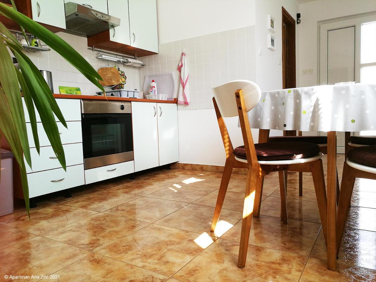 Apartments Zec Brzac エクステリア 写真